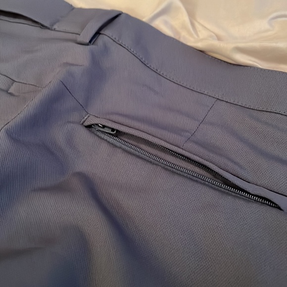 Banana Republic Men’s Aiden Slim Fit Tech Pants size 31x30 - Picture 6 of 6